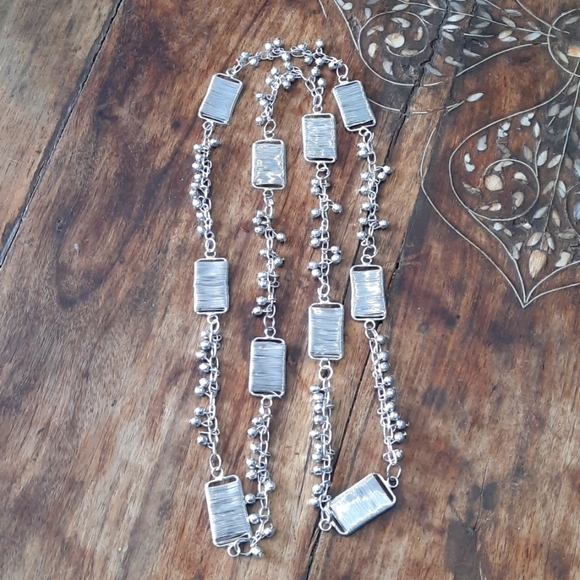 FABULOUS STATEMENT NECKLACE - Picture 5 of 5